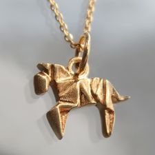 Origami Gold horse chain